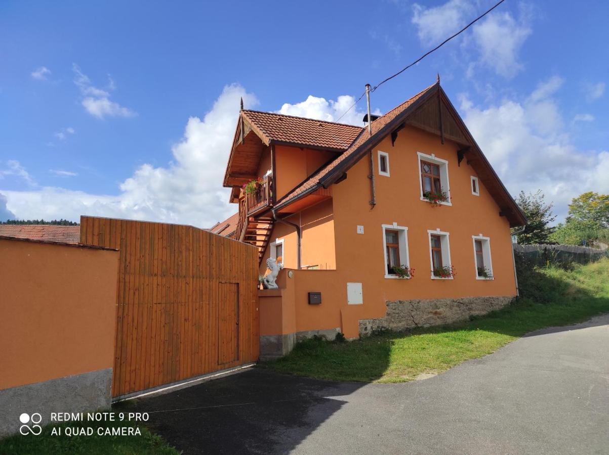 Apartman Pod Sribrnou Horou Lhenice 外观 照片